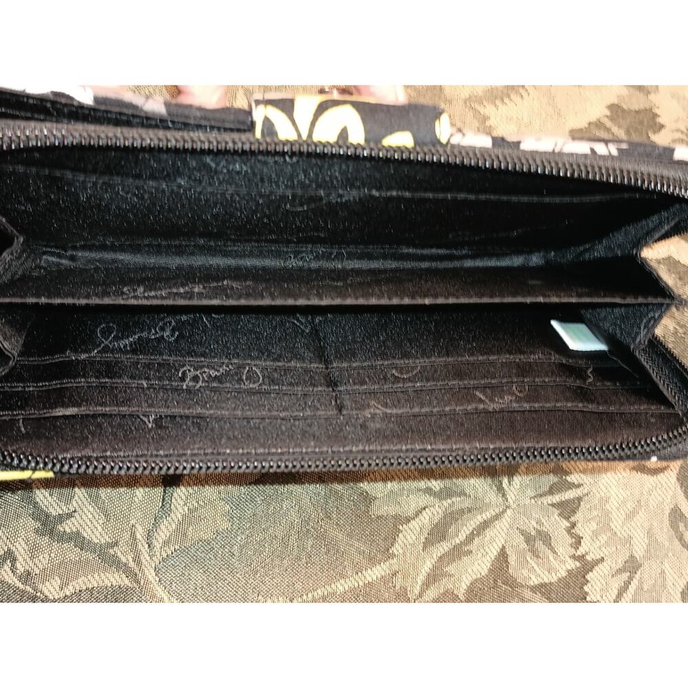 Vera Bradley Turn Lock 7.5"x4.7" 10 Card Wallet Baroque 2 Zip Compartments - Picture 3 of 4